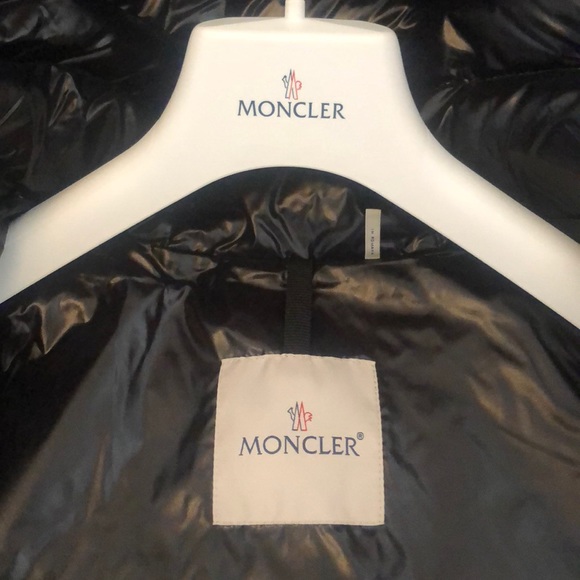 MONCLER BLACK JACKET - Picture 3 of 10